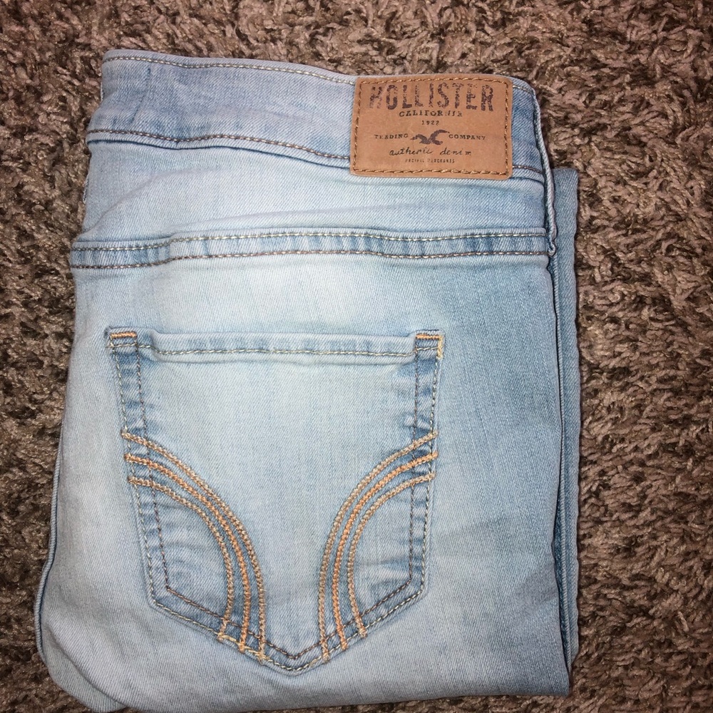 Hollister Super Skinny Jeans—light wash